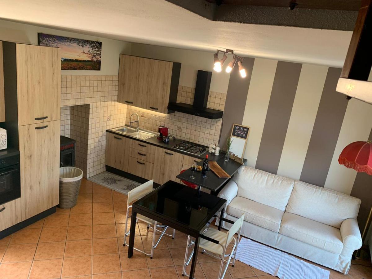 Maison Diletta Castelletto sopra Ticino Buitenkant foto