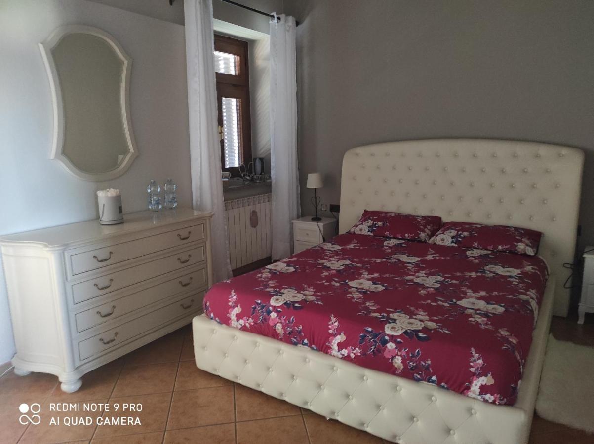 Maison Diletta Castelletto sopra Ticino Buitenkant foto