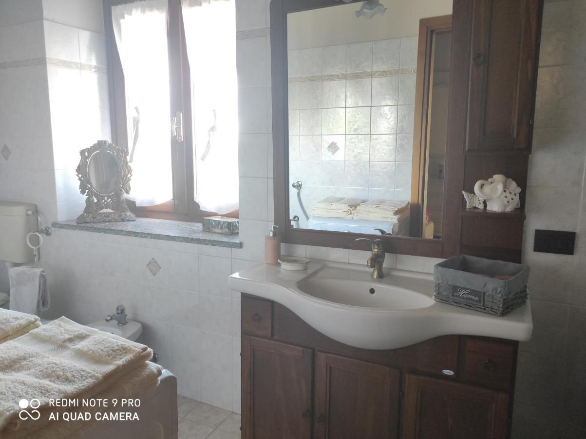 Maison Diletta Castelletto sopra Ticino Buitenkant foto